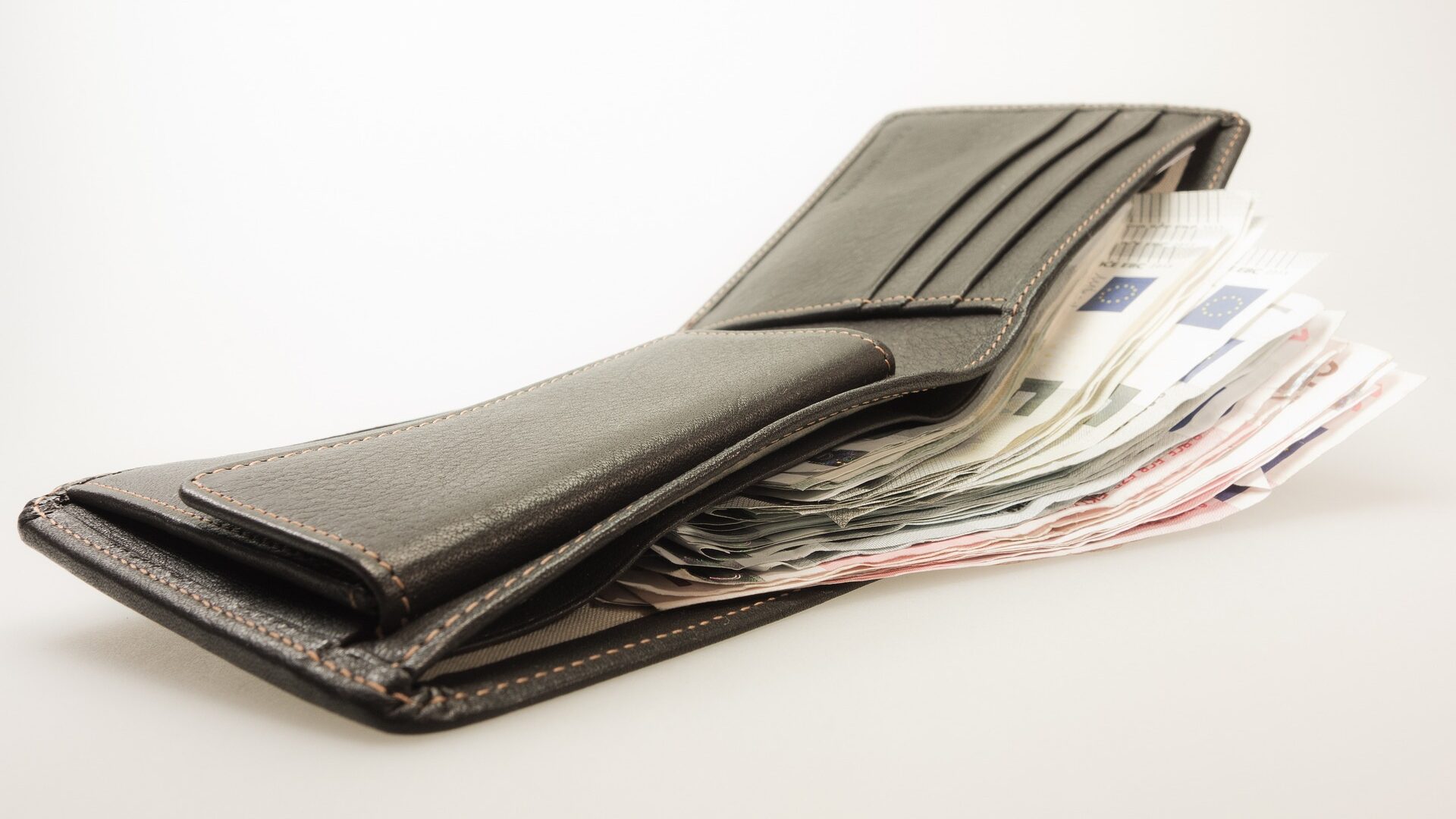 How to Save Money and Achieve Financial Success