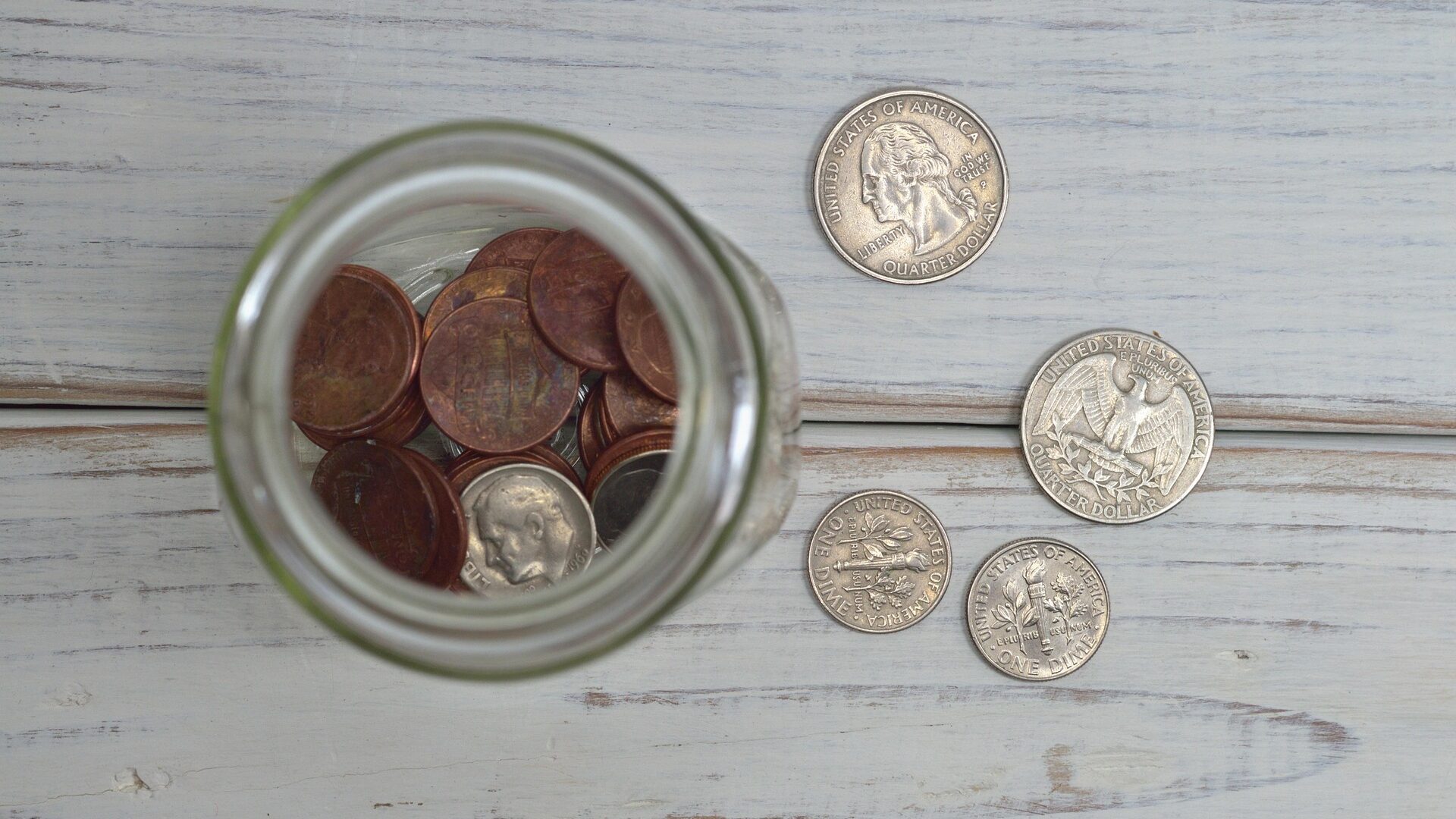 Set Specific Savings Goals: The Key to Financial Success