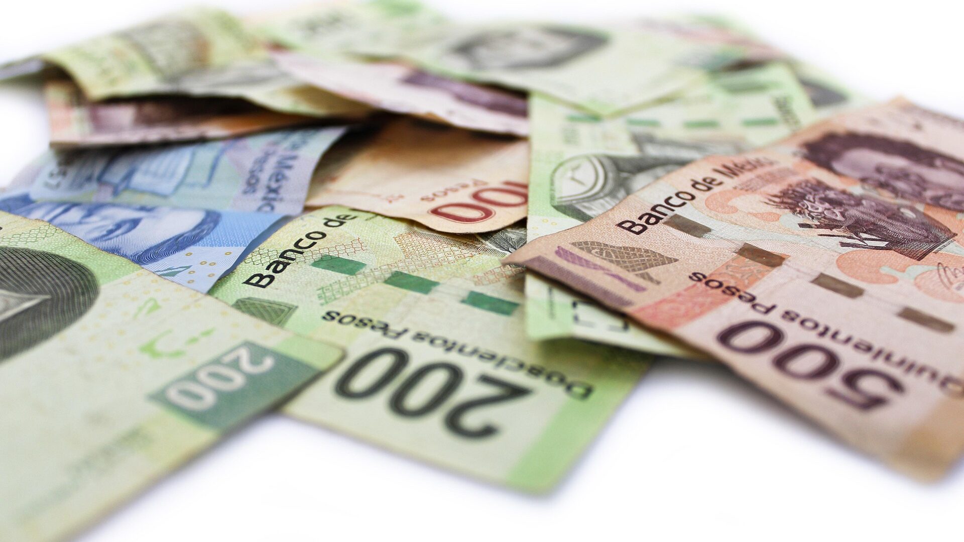 Use High-Yield Savings Accounts for Saving: Maximizing Your Money’s Potential